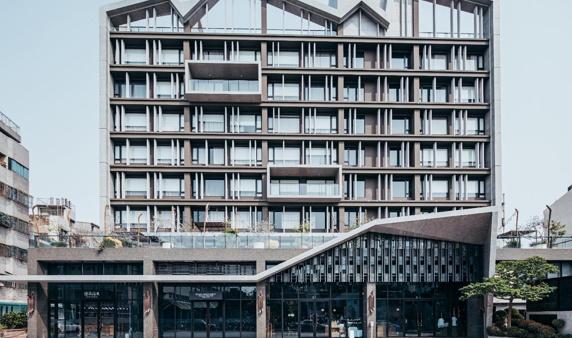 U.I.J Hotel & Hostel Tainan Exteriör bild