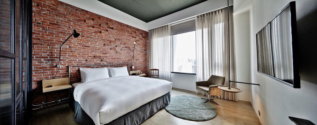 U.I.J Hotel & Hostel Tainan Exteriör bild